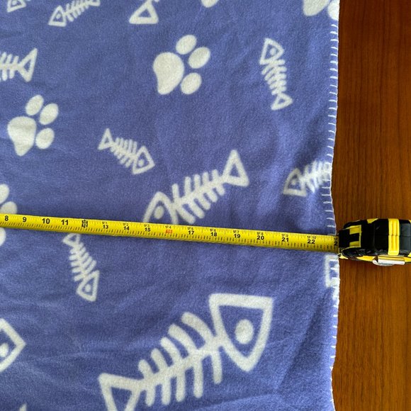 Brand New Fleece Dog Blankets- 3 Sets (Each set contains 6 pieces) NWT - Picture 5 of 6